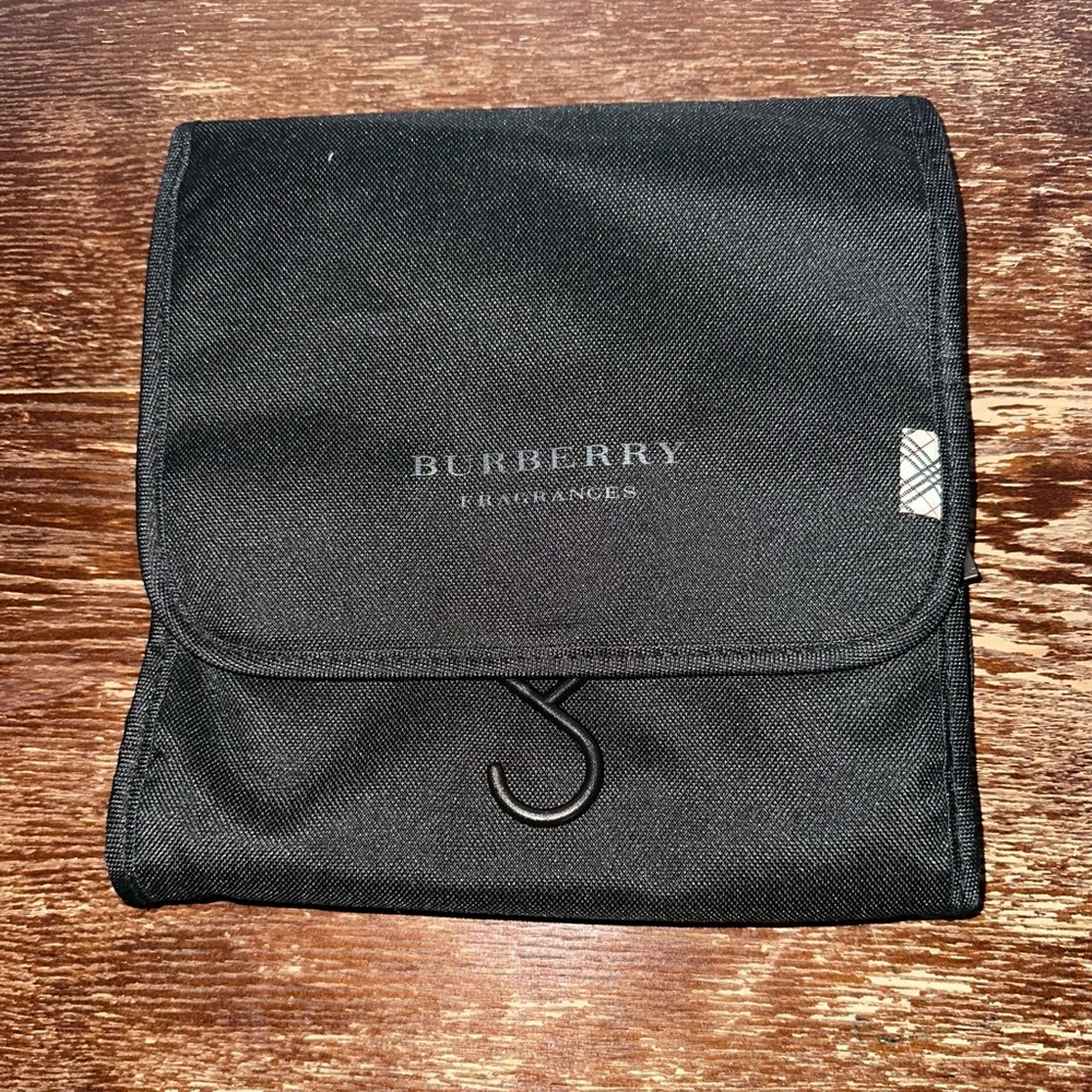 New Burberry Black Toiletry Bag Travel Bag